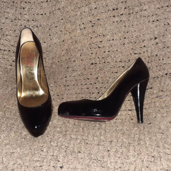 DOLCE AND GABBANA-Vernice Naplack Pumps-Black Crinkly Patent Leather-Sz 5.5-EX - Picture 1 of 7